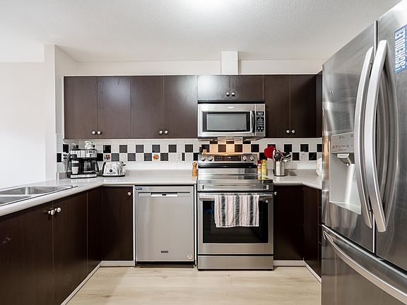 5th image of 11870 232nd St #24