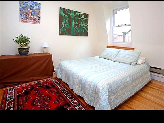 4th image of 390 E 8th St #3