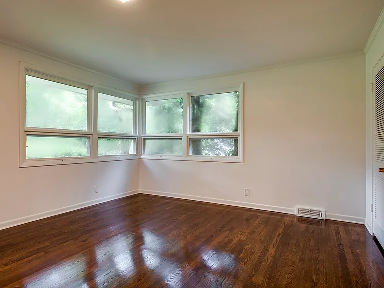 1793 Tyne Blvd — Photo 20