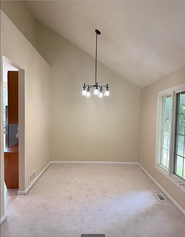 4 bed, 3011 sqft, $2,800 — Photo 4