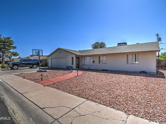 2nd image of 8122 N 55TH Drive