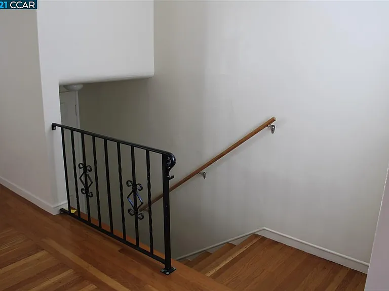 515 Lexington Ave #517 — Photo 26