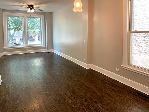 3rd image of 2511 W Walton St #1