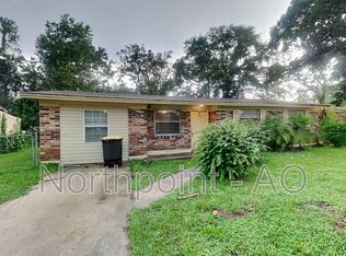 4940 Chivalry Dr, Jacksonville, FL 32208