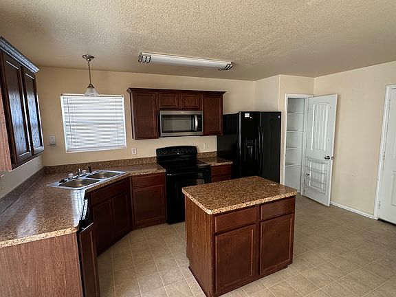 4th image of 3802 Jack Barnes Ave