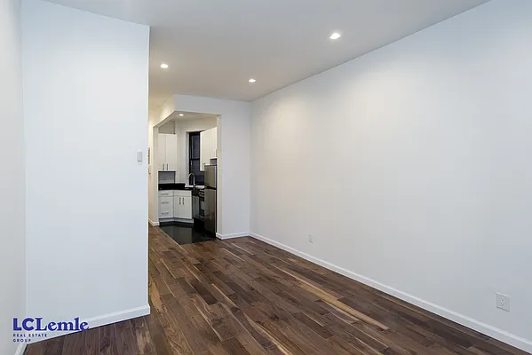 Rented by LC Lemle Real Estate Group | media 15