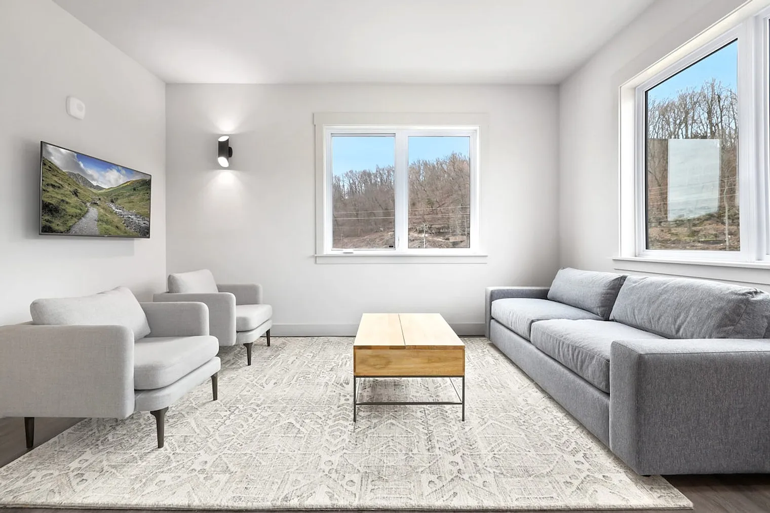 1 bed, 1.0 bath, 527 sqft, $3,686 — Photo 1