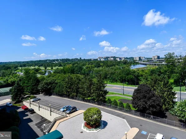 1250 S Washington St Unit 714, Alexandria, VA 22314