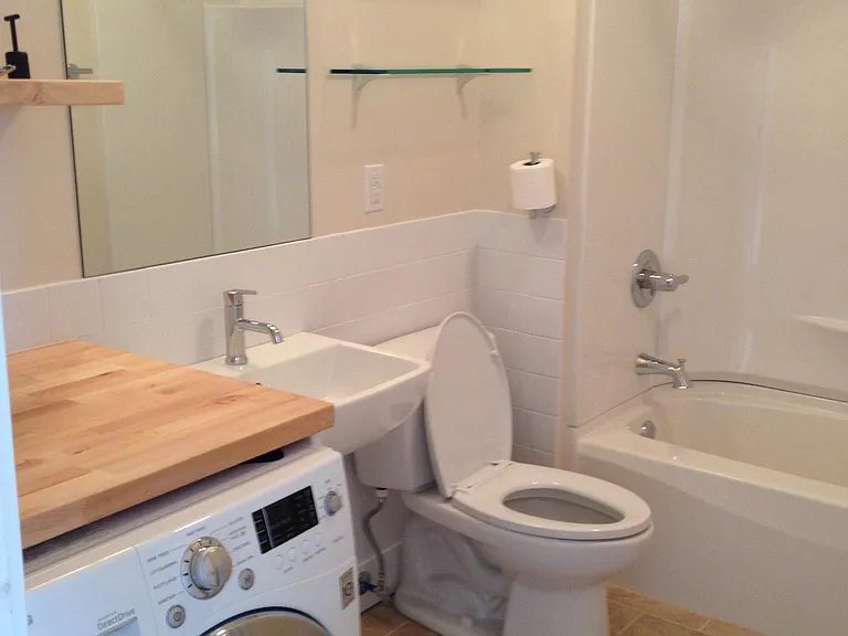 810 Broad St #3 — Photo 10