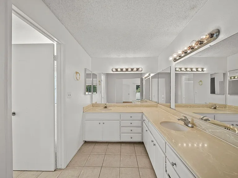 22647 Margarita Dr — Photo 18