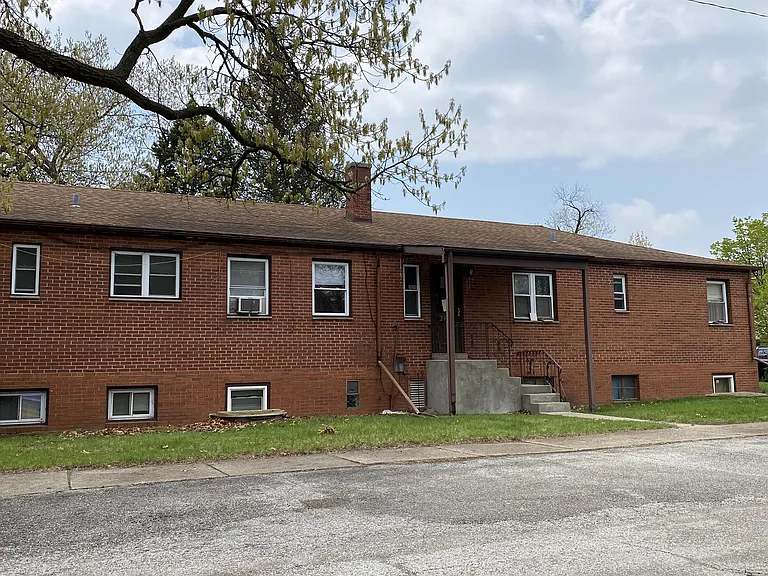 2432 Martha St #6 — Photo 6