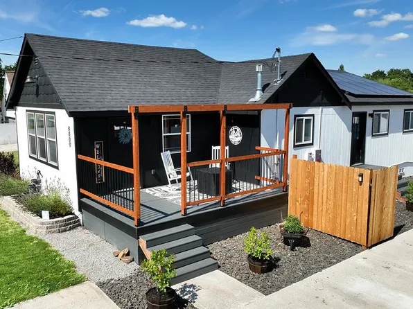 8809 E Cataldo Ave, Spokane, WA 99212