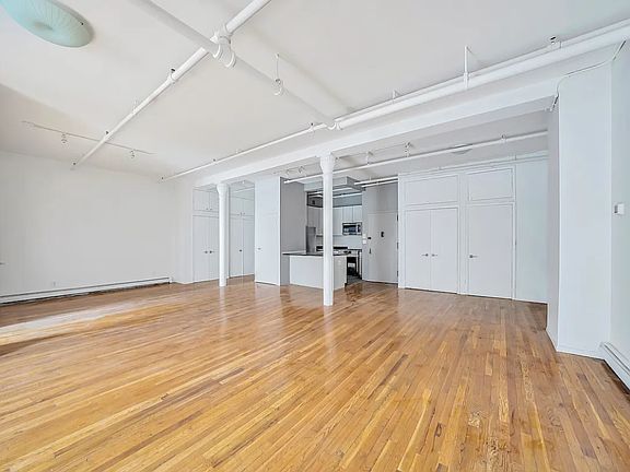 4th image of 122 Duane St APT 2C