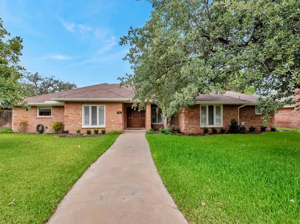1306 Brighton Pl, Midland, TX 79705
