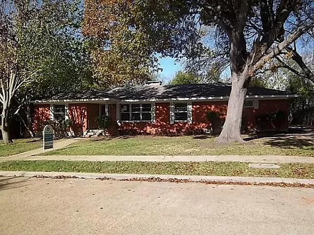 513 W Vista Dr photo 1