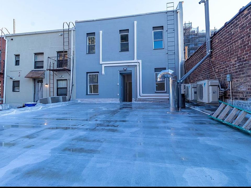 1st image of 996 Atlantic Ave Suite 4