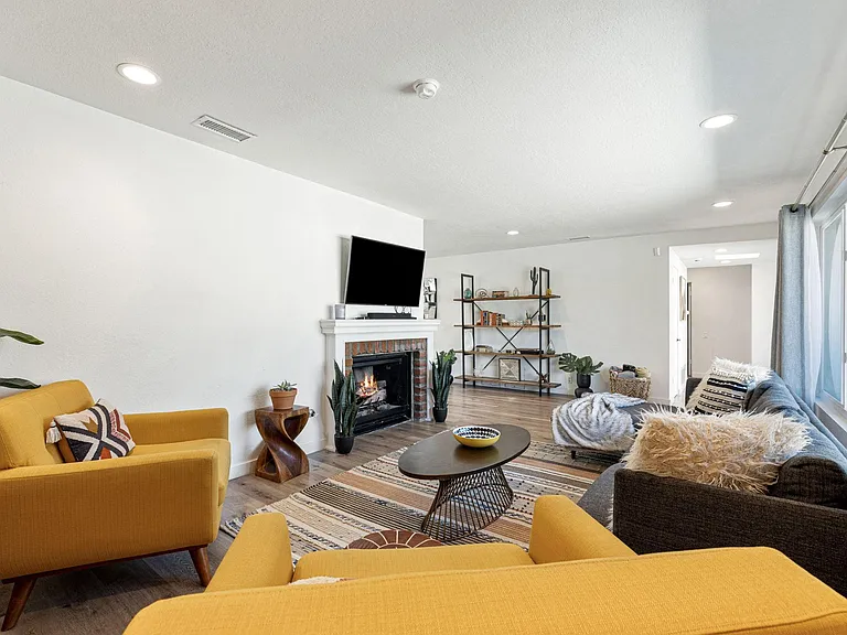 2950 N Bahada Rd — Photo 28
