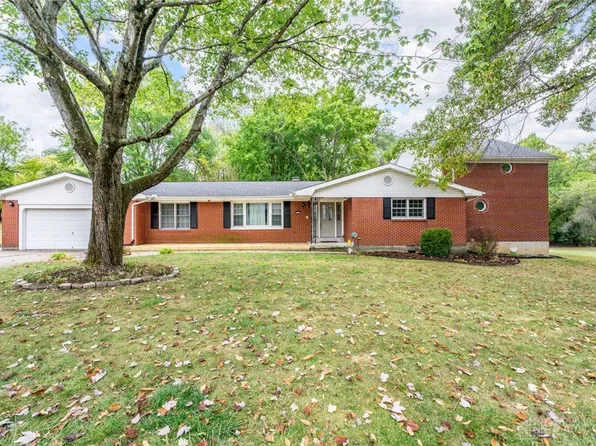 2879 Vickie Dr, Dayton, OH 45434