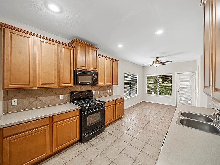 2861 Laurel Oak Dr — Photo 7