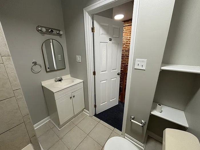 119 S Carrollton Ave — Photo 5
