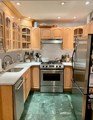 Rented by Julianna Realty Corp | media 19