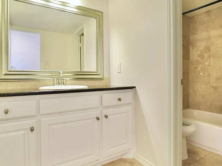 407 Josephine St — Photo 14