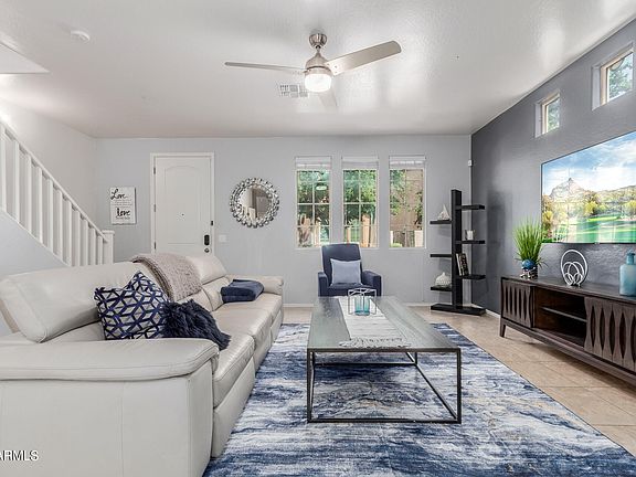 4th image of 2040 E HEARTWOOD Lane