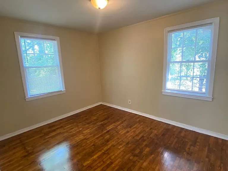 1206 Winston Rd — Photo 8