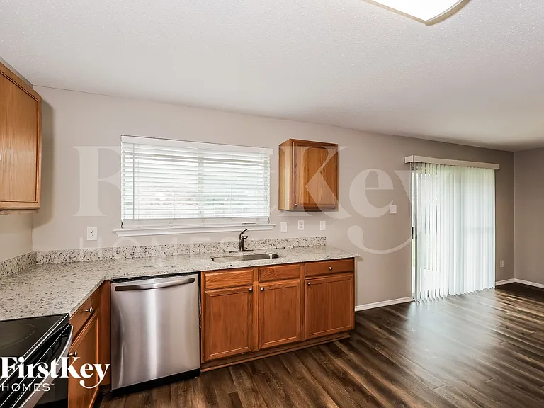 920 Dove Meadows Dr — Photo 9