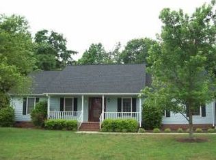 113 Goldrush Ct, Simpsonville, SC 29681