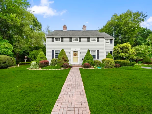 32 Walnut Street, Newington, CT 06111