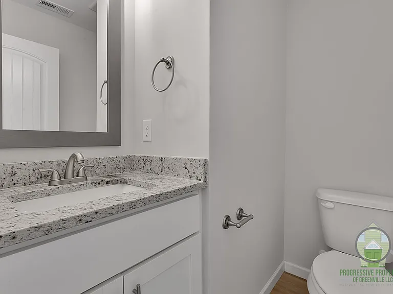 19 Wofford Pine Dr — Photo 7