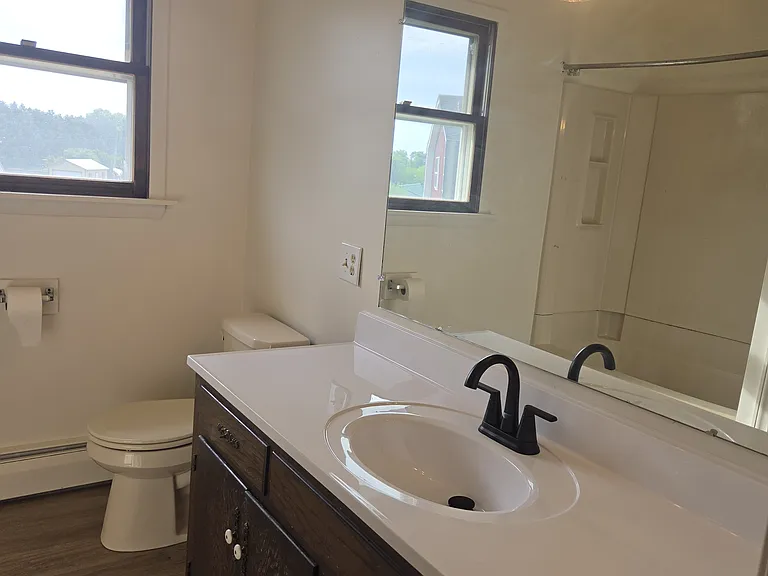 515 Poplar St — Photo 12