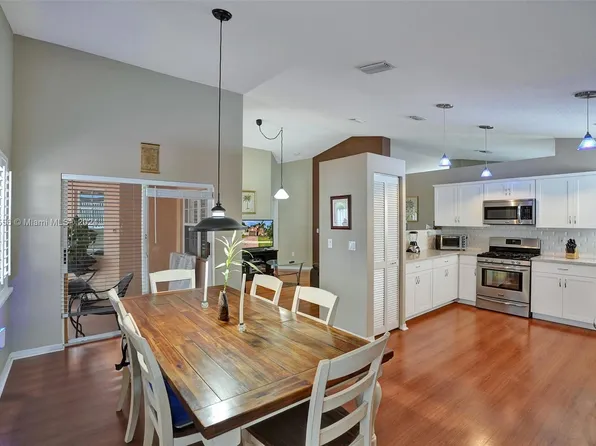 2453 NW 139th Ave, Sunrise, FL 33323