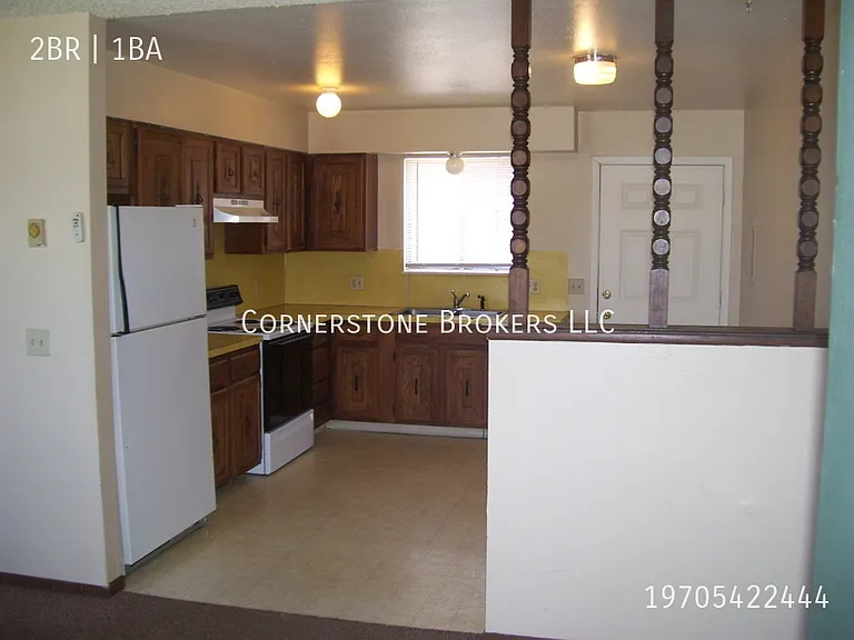 238 Applewood Ct — Photo 2
