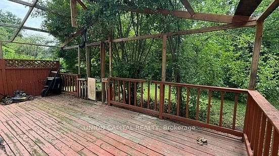 465 Hounslow Ave — Photo 20