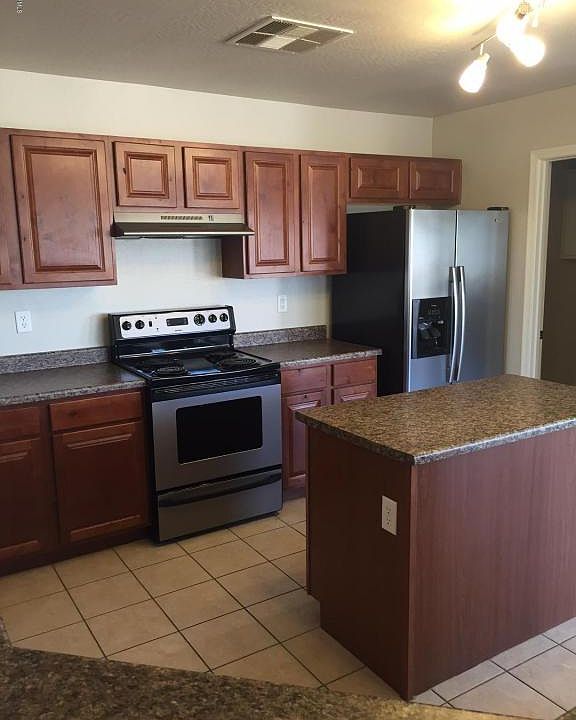 1st image of 25372 W Mahoney Ave