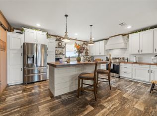 451 Private Road 1505, Bandera, TX 78003