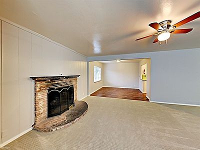 5th image of 3327 68th Ave APT A