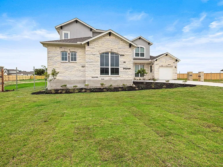 3628 Twinspur St — Photo 3