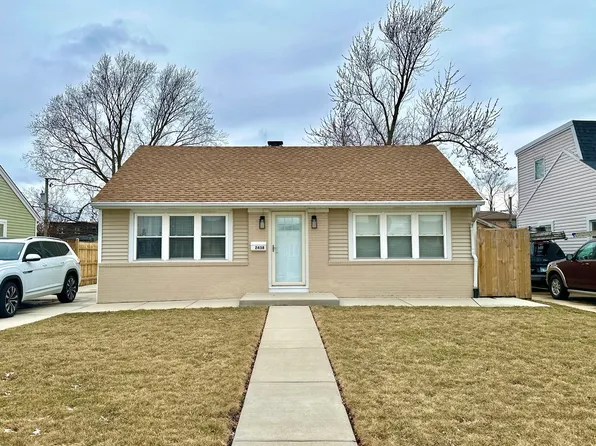 2438 Sarah St, Franklin Park, IL 60131