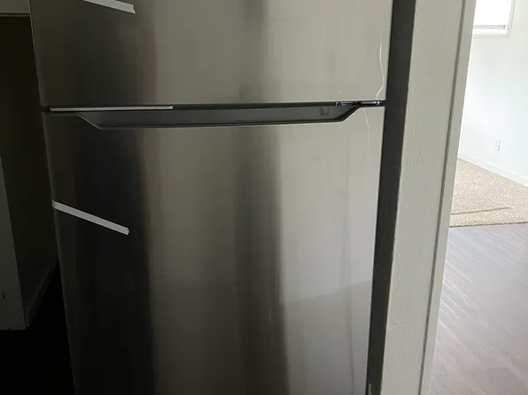 1764 Denison Dr NW, Warren, OH 44485