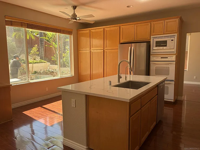 17136 Patina St — Photo 11