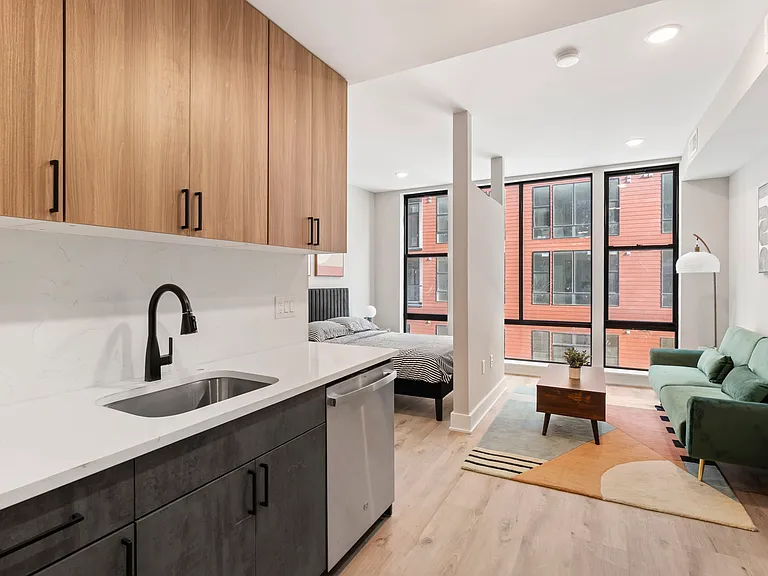 Residences at Pier 40 — Photo 16