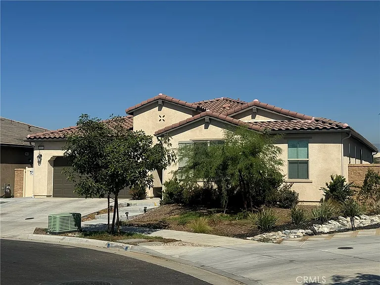 9413 Venetian Way — Photo 3