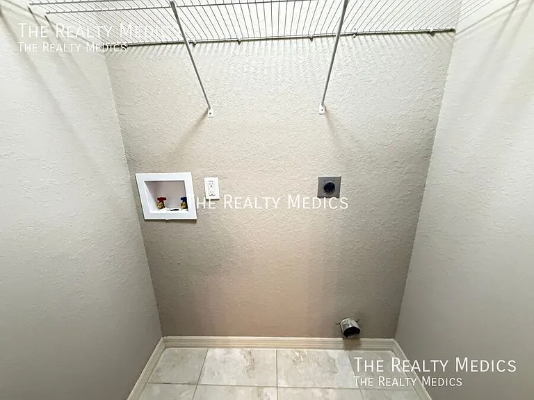 561 Marion Oaks Blvd — Photo 14