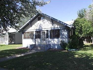 1st image of 320 N Cody Ave