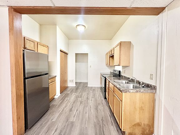 3rd image of 164 S Franklin St #1