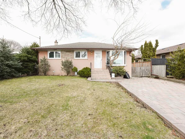 34 Paragon Rd, Toronto, ON M9R 1J8