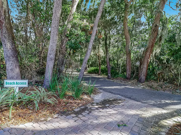 95282 Summerwoods Cir #607 — Photo 39